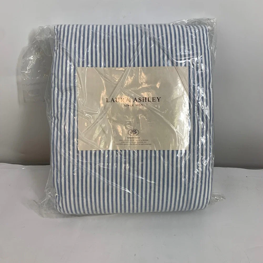Laura Ashley Oxford Stripe Blue/White Twin Quilt Set w/‎ Sham NEW